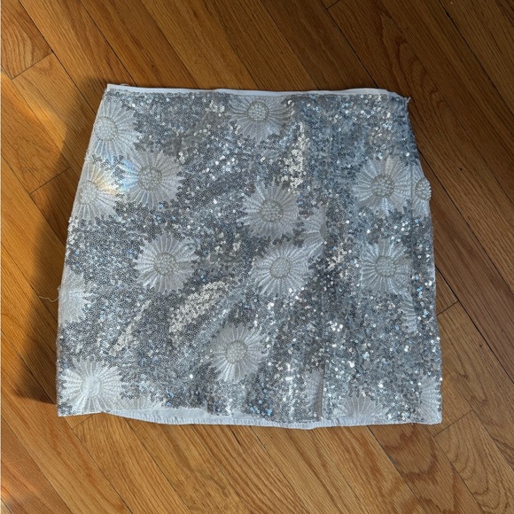 12 Tribe Holly Sequin Floral Skirt - Picture 4 of 5